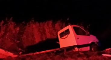 Un poliţist de 30 de ani din Brăila, mort într-un accident cumplit. Tânărul se întorcea acasă când a pierdut controlul volanului şi s-a izbit de o dubă