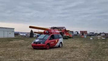 Prima maşină elicopter din România îi aparţine unui aviator din Gorj. Cu cât a vrut să o cumpere un cunoscut influencer