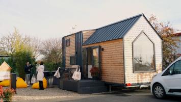 Trendul "tiny houses" devine tot mai popular şi în România. Care sunt avantajele unei case "în miniatură"