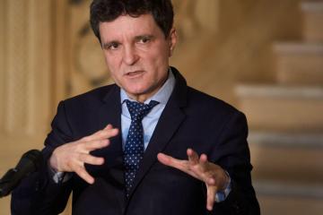 Nicuşor Dan intră în cursa prezidenţială din România