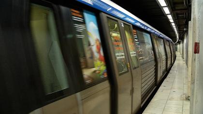 Programul STB si Metrorex de Crăciun. Cum circulă metroul şi autobuzele de Sărbători
