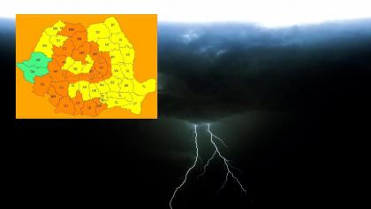 Aproape toată ţara intră sub cod portocaliu şi galben de ploi şi vijelii