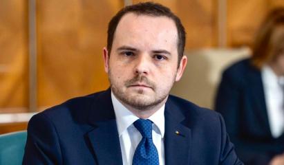 Rogobete le cere medicilor să fie recunoscători: "Au fost exceptaţi de la tăierea cu 10% a salariilor"