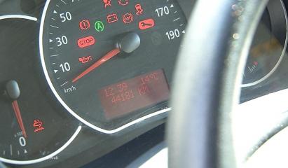 Topul mașinilor din România cu kilometraj "dat înapoi". Cum îți dai seama dacă odometrul a fost manipulat