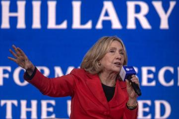 Audiată în Congres în cazul Epstein, Hillary Clinton cere ca Trump să depună mărturie "sub jurământ"