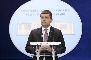 Radu Miruță: Să folosești moțiunea pentru un subiect inventat e dispreț față de cetățeni