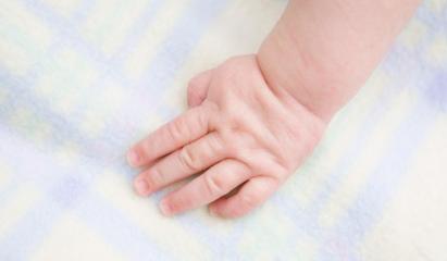 Francezii cu vârsta de 29 de ani, încurajaţi de stat să aibă copii "până nu e prea târziu"