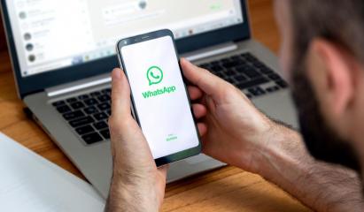 Un cunoscut lanț de magazine permite tinerilor să aplice la joburi direct prin WhatsApp