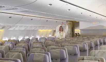 Influencerii care sfidează războiul din Orientul Mijlociu şi se întorc în Dubai: "Un avion doar pentru mine"