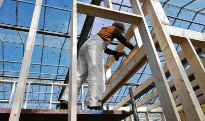 Un cuplu fără nicio experiență în construcții și-a construit o casă de la zero cu ajutorul ChatGPT