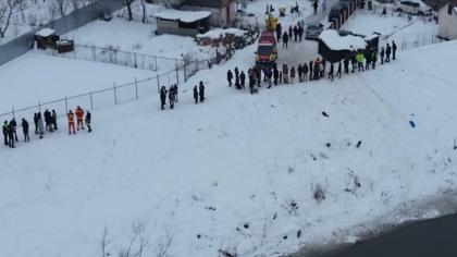 Mărturia adolescentului care a întrat în Someş să salveze copilul de 5 ani. Verişorul de 4 ani, de negăsit