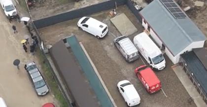 "Au murit plătite de noi". Adăpostul din Vrancea, plătit din bani publici, unde animalele erau maltratate