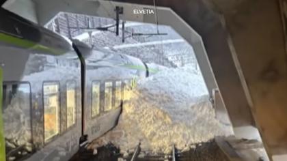Tren deraiat de o avalanşă, în Elveţia. Cinci persoane au fost rănite