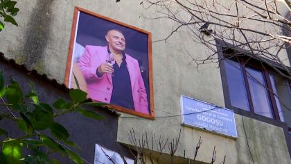 Tablouri ale fostului edil al comunei Gogoşu, expuse pe primărie