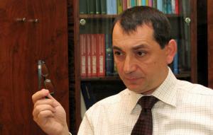 Milionarul rom&acirc;n dispărut din spaţiul public, aproape de o lovitură financiară de proporţii!