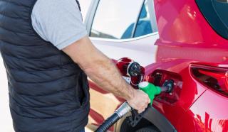 Motorina s-ar putea scumpi cu 85 de bani din 1 noiembrie. Sectorul afectat de creșterea costurilor - Analiză