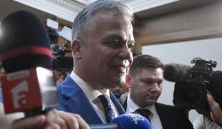Lista de miniştri şi programul de guvernare, depuse &icirc;n Parlament. Surse: Azi ar urma să aibă loc votul