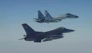 Alertă aeriană &icirc;n Tulcea. Cinci ținte detectate l&acirc;ngă graniță, două aeronave F-16 au fost ridicate