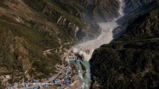 ANIMAŢIE. Tragedia din Nepal, provocată de un gheţar desprins. 360 de morţi şi 1.400 de dispăruţi
