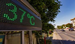 Cod galben de caniculă &icirc;n 13 județe. Temperaturile ajung la 37 de grade, apoi vin ploile și vijeliile