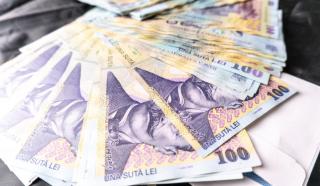 Ce &icirc;nseamnă pentru rom&acirc;ni verdictul Moody&rsquo;s. Cum vor fi afectate ratele, locurile de muncă şi leul