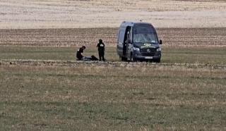 Dronă prăbuşită pe un c&acirc;mp din Viişoara. Autorităţile vasluiene sunt &icirc;n alertă
