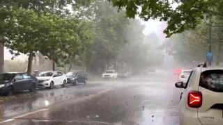 Vreme extremă &icirc;n Rom&acirc;nia: Cod galben şi cod portocaliu de caniculă, urmate de furtuni și cantități mari de apă