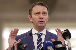 Siegfried Mureşan a depus programul de guvernare: "&Icirc;n 5 zile am elaborat un plan cu 372 de măsuri concrete"