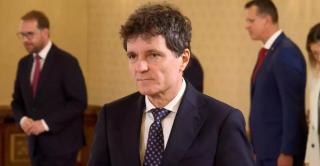 SURSE: Nicuşor Dan le-a propus partidelor un tehnocrat-surpriză pentru funcția de premier. C&acirc;nd va fi anunțat