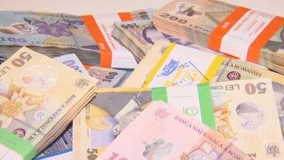Suprataxarea băncilor, achitată de clienţi. Cât va crește rata la un credit de 425.000 de lei, pe 30 de ani