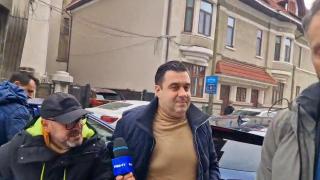 Fostul ministru Răzvan Cuc, reţinut de DNA pentru complicitate la dare de mită