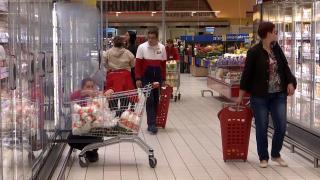 Produsele care se scumpesc automat de la 1 ianuarie. De ce cred experţii că nu vor mai creşte taxele