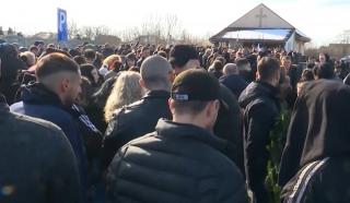 Mario, condus pe ultimul drum de 1.000 de oameni. Imagini sf&acirc;şietoare, lacrimi şi suspine la &icirc;nmorm&acirc;ntare