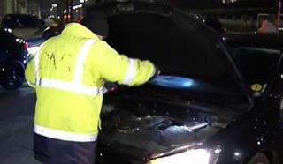 Razie "la s&acirc;nge" &icirc;n Capitală. Noaptea trecută, mașinile au fost trase pe dreapta una după alta