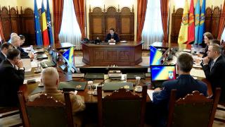 Imagini de la ședința CSAT. Rom&acirc;nia decide dacă primim avioane SUA pentru posibile operațiuni &icirc;n Iran