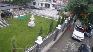 Atac mafiot &icirc;n&nbsp;Ţăndărei. 4 indivizi au ciuruit casa rivalilor, la ordinul unui lider din străinătate&nbsp;