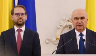 Anticipatele, pe masa USR și PNL. Criza politică amplifică pericolul retrogradării Rom&acirc;niei la "junk"