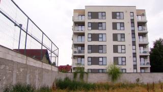 Haos &icirc;n tranzacțiile imobiliare. Cumpărătorii riscă să plătească mii de euro &icirc;n plus