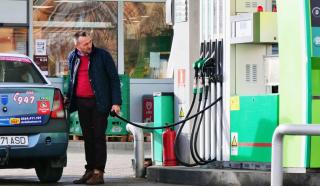 Preţurile la carburanţi au crescut din nou. Cu c&acirc;t plătim &icirc;n plus faţă de ziua precedentă