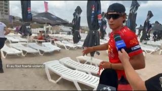 Salvamar, bătut de turiştii pe care i-a salvat de valuri mari. "Au sărit pe mine"