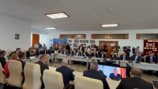 "Vreţi să ne băgaţi &icirc;n război cu Rusia". Circ &icirc;n Comisiile reunite de Apărare