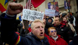 Analist: După al treilea dosar penal, Călin Georgescu iese &icirc;ntărit. Nu se lipește nimic de el, ca la Trump