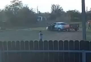 Un copil de 13 de ani din Ialomiţa, urmărit cu maşina şi lovit de tatăl unui coleg de şcoală