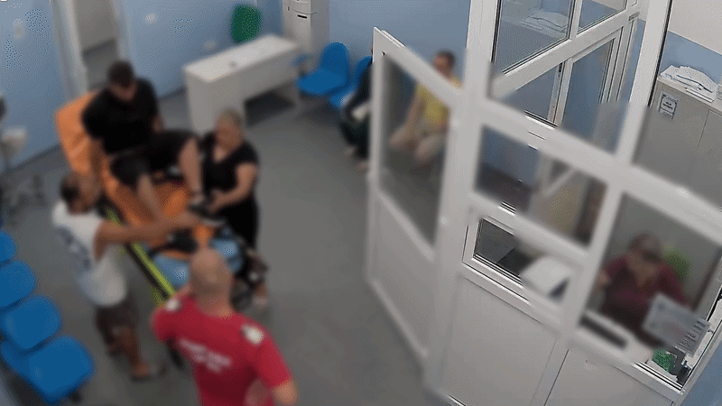 Un t&acirc;năr a făcut prăpăd la UPU Găeşti. A distrus sala şi a ameninţat medicii