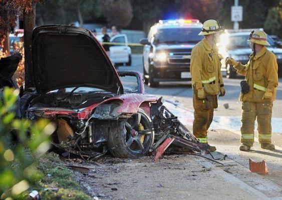 Un martor povesteşte de ce s-a urcat Paul Walker în Porsche-ul care l-a omorât!