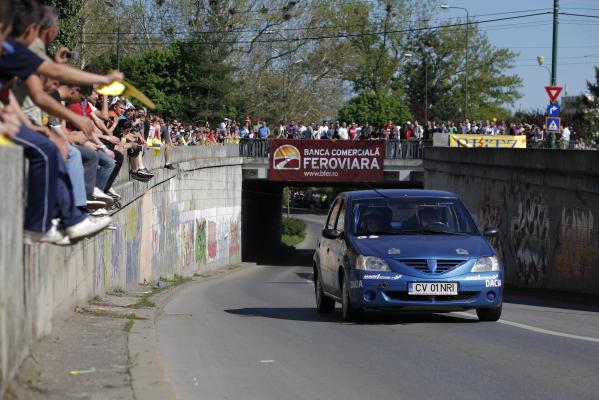UTIL: Trafic restrictionat pe mai multe tronsoane pentru Raliul Brasovului
