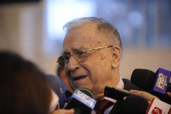 Ion Iliescu: Traian Basescu a incalcat Constitutia!