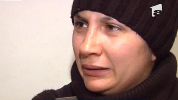 Politista care si-a injunghiat seful a nascut si divorteaza