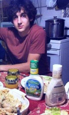 Djohar Tarnaev a fost inculpat, oficial, pentru acte de terorism
