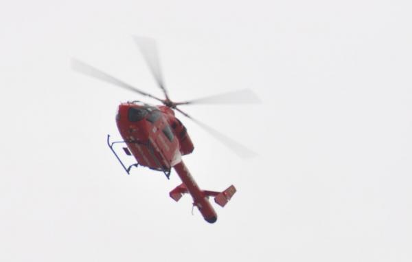 Tanar in stare grava dupa ce a fost lovit in cap cu o sapa